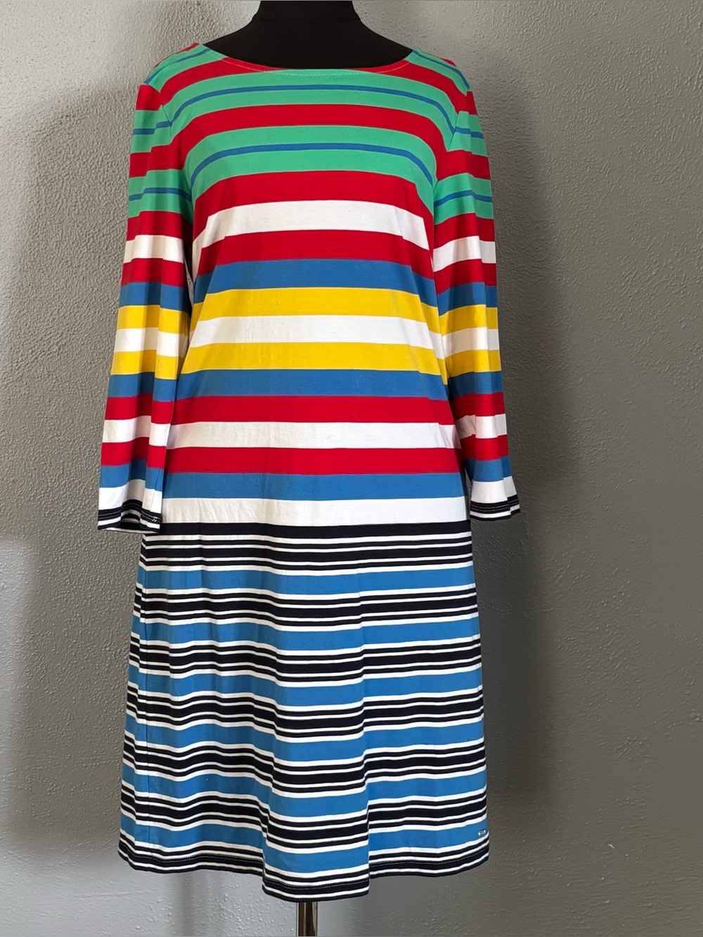 Tommy Hilfiger Multicolored Stripe Long Sleeve Dress Magnet Closure Women Size M